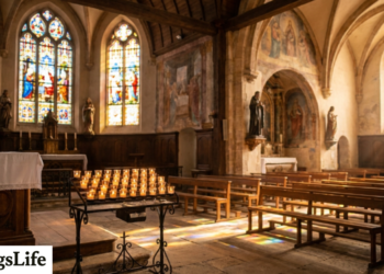 how many catholic saints are there